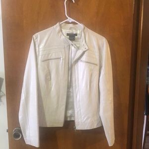 White leather jacket. Size: L Brand: Arden B